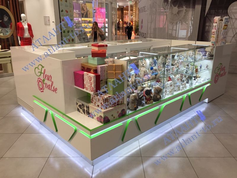 Островок с цветами в ТРЦ «Хорошо!»